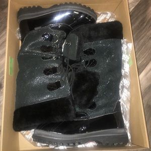 Khombu Winter Boots sz 6